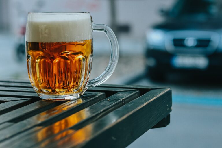 Czy piwo bezalkoholowe podlega podatkowi akcyzowemu?